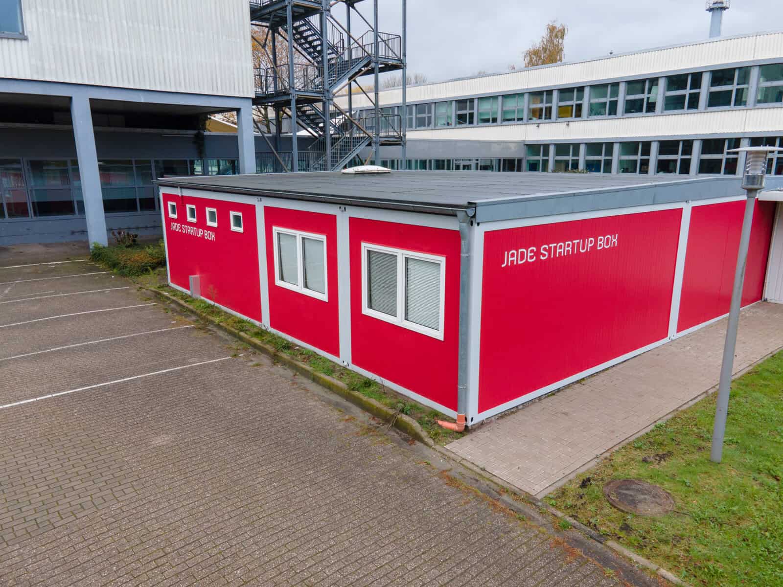 Jade Startup Box - Workspace - außen